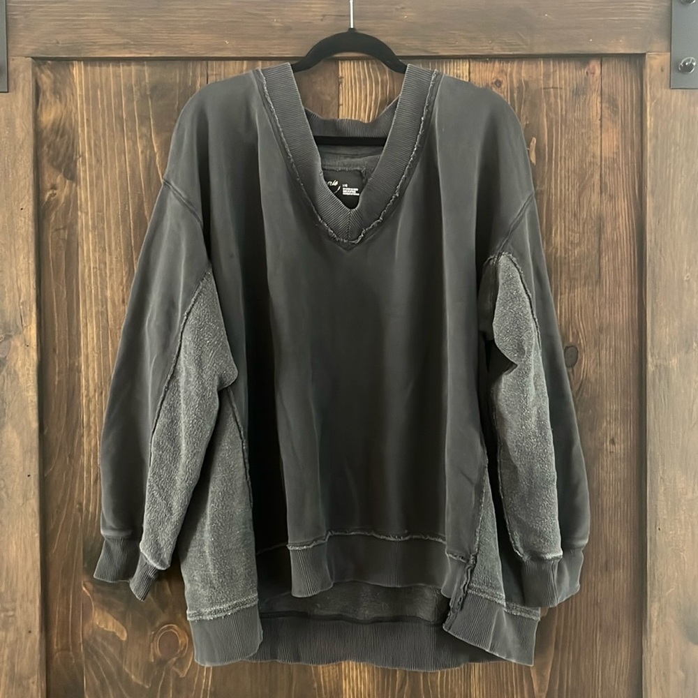Aerie vacay everyday v neck sweatshirt
